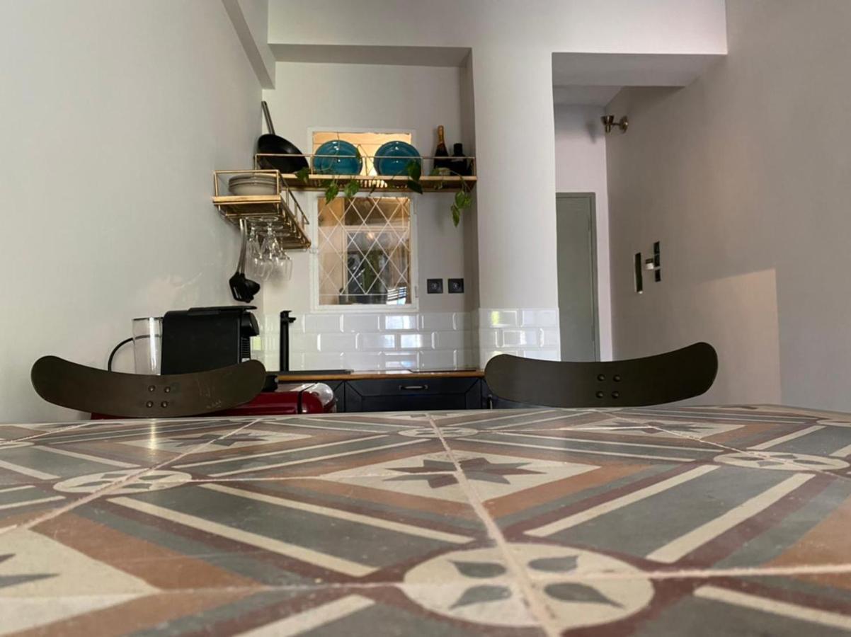 Apartamento Mosaics Aprtm In Monastiraki With Acropolis View Atenas Exterior foto